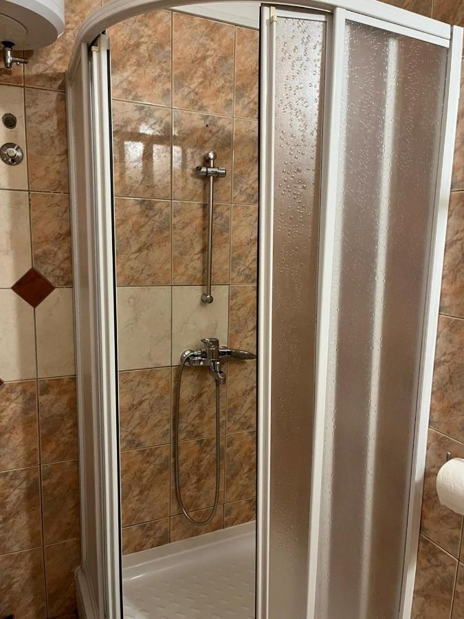 Apartman Gorana With Swimming Pool Jelsa  Extérieur photo